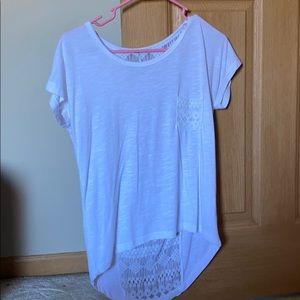 White t-shirt